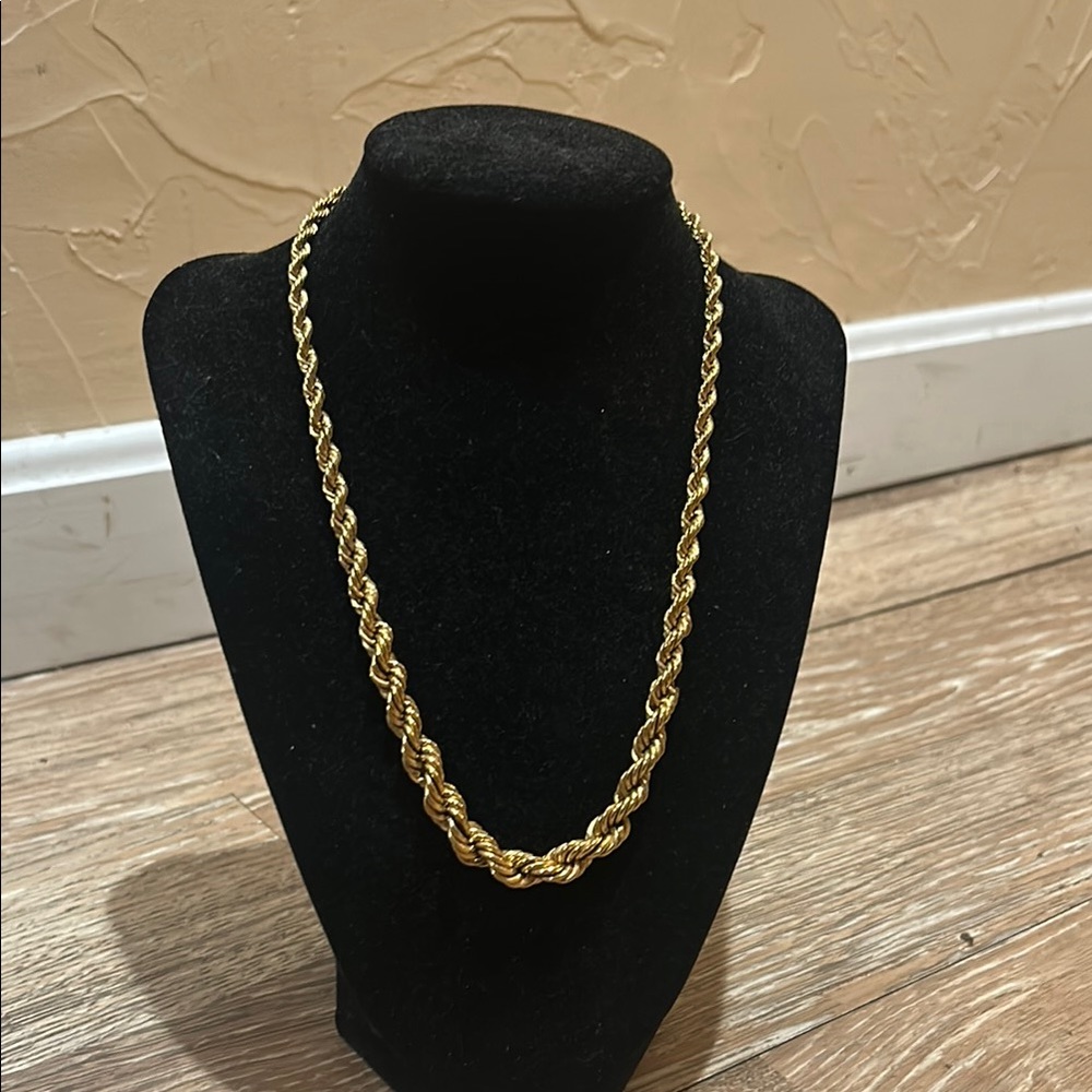 golden necklace monet